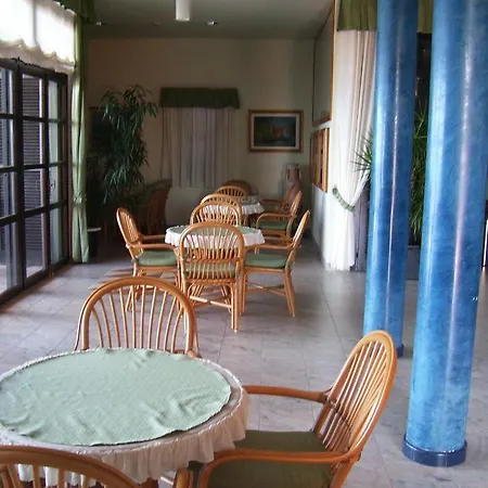 Hotel La Caletta 3*
