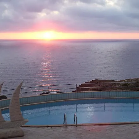 La Caletta Hotel 3*